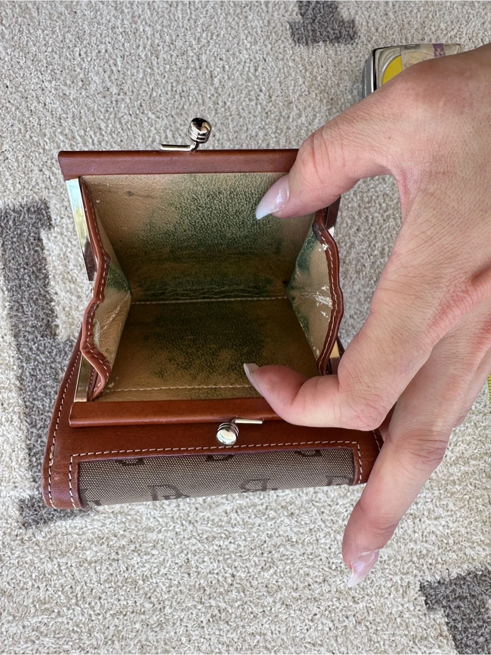 Vintage Dooney wallet